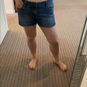 Mid rise cutoff shorts